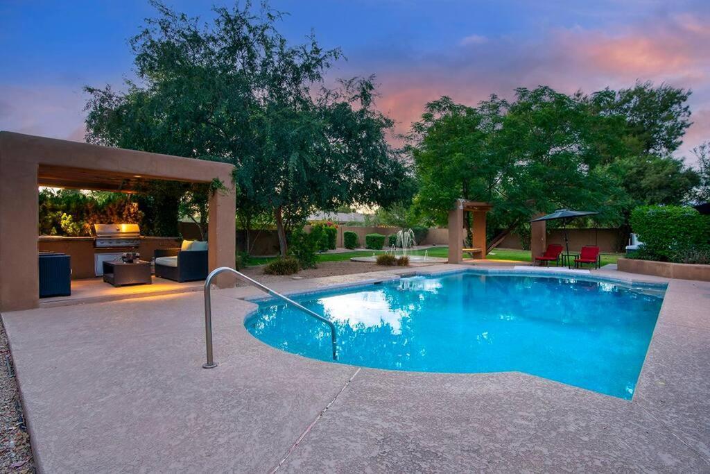 Casa de férias Desert Oasis - 6br In North Scottsdale